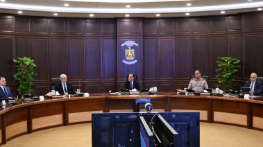 خلال اجتماع رئيس الوزراء
