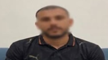 الشاب