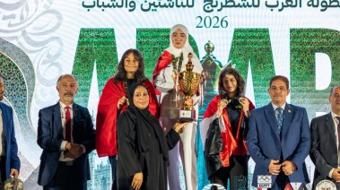 لقطة التتويج والمنصة