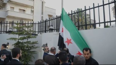 وزير الخارجية السوري يعلن استئناف عمل سفارة بلاده في ليبيا