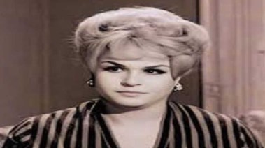 الفنانة سناء مظهر