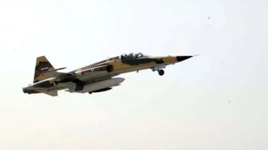 مقاتلة إيرانية 