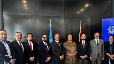 صورة تذكارية بعد توقيع الإتفاق لجنة ٤+٤