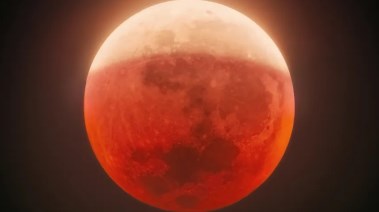 خسوف القمر