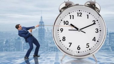  موعد تغيير الساعة للتوقيت الشتوي 2026