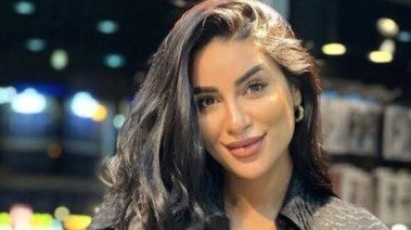 الفنانة جوري بكر 