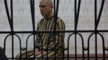 عاطف نجيب خلف القضبان 