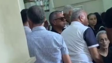  الفنان سيف أبو النجا في صلاة جنازة ابنته 