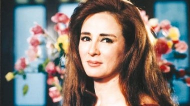الفنانة نجلاء فتحي 