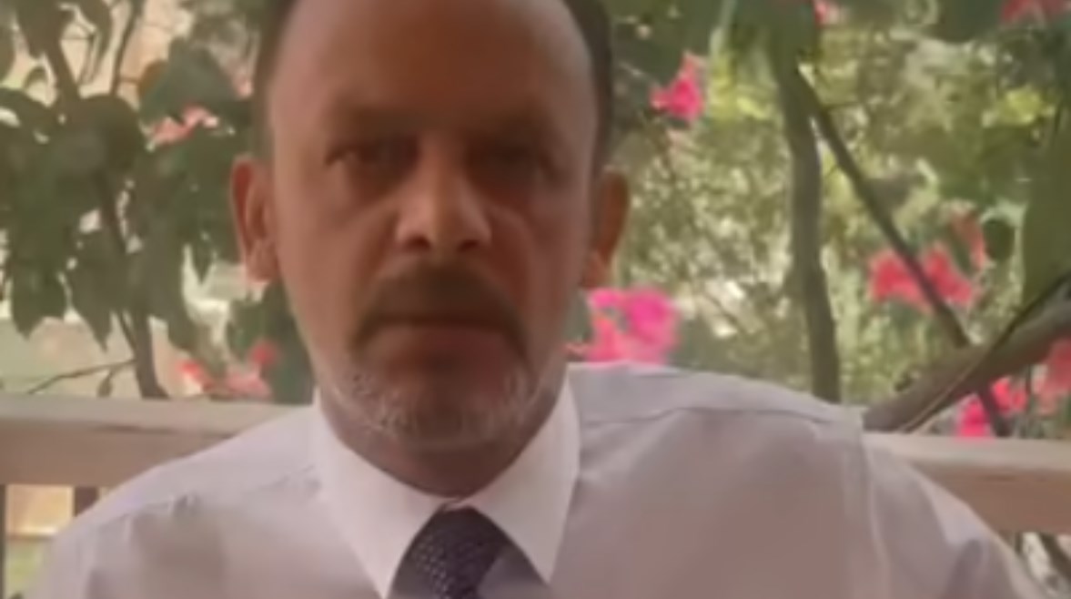 المدير 