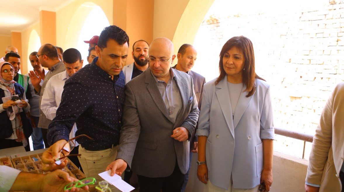 صناع الخير في قافلة طبية 