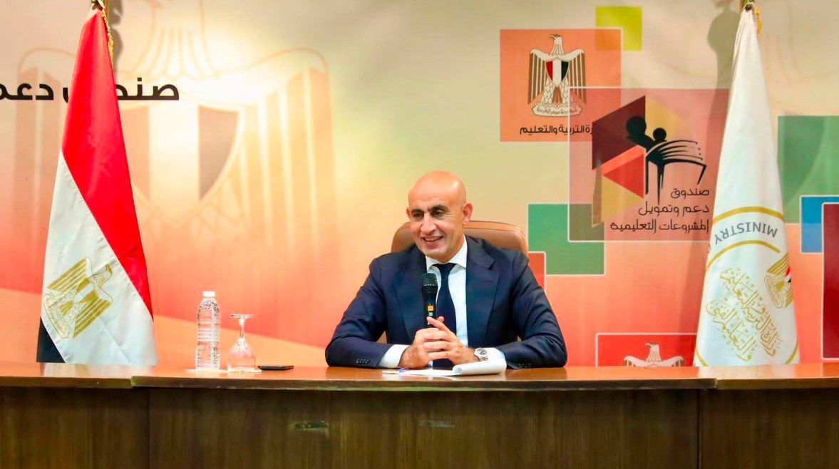 وزير التربية والتعليم والتعليم الفني محمد عبد اللطيف
