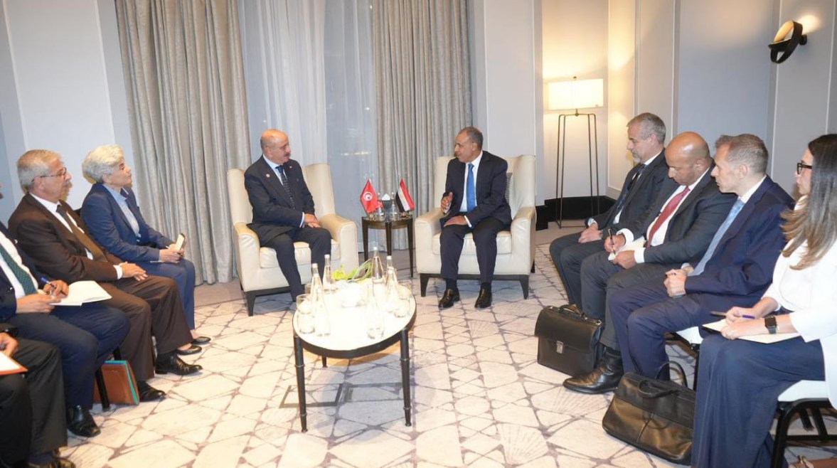 وزير الخارجية ونظيره التونسي