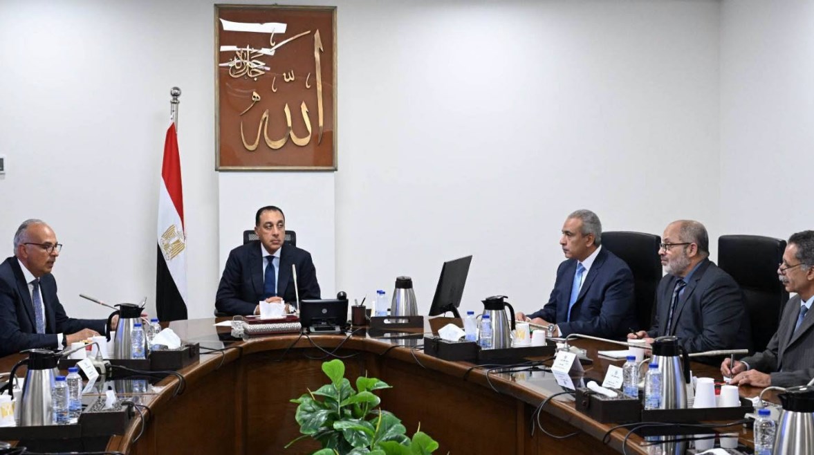 اجتماع مع رئيس الوزراء