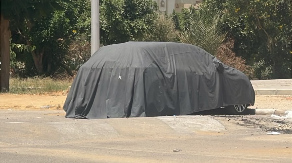 السيارة 