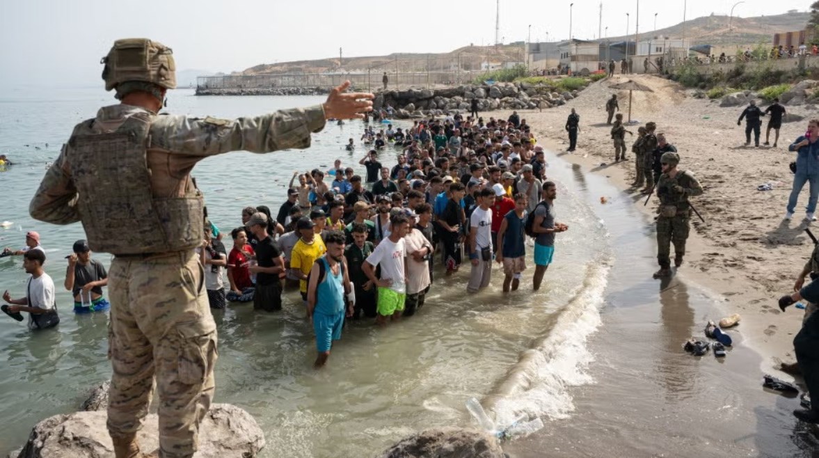 مهاجرون من المغرب إلى سبتة