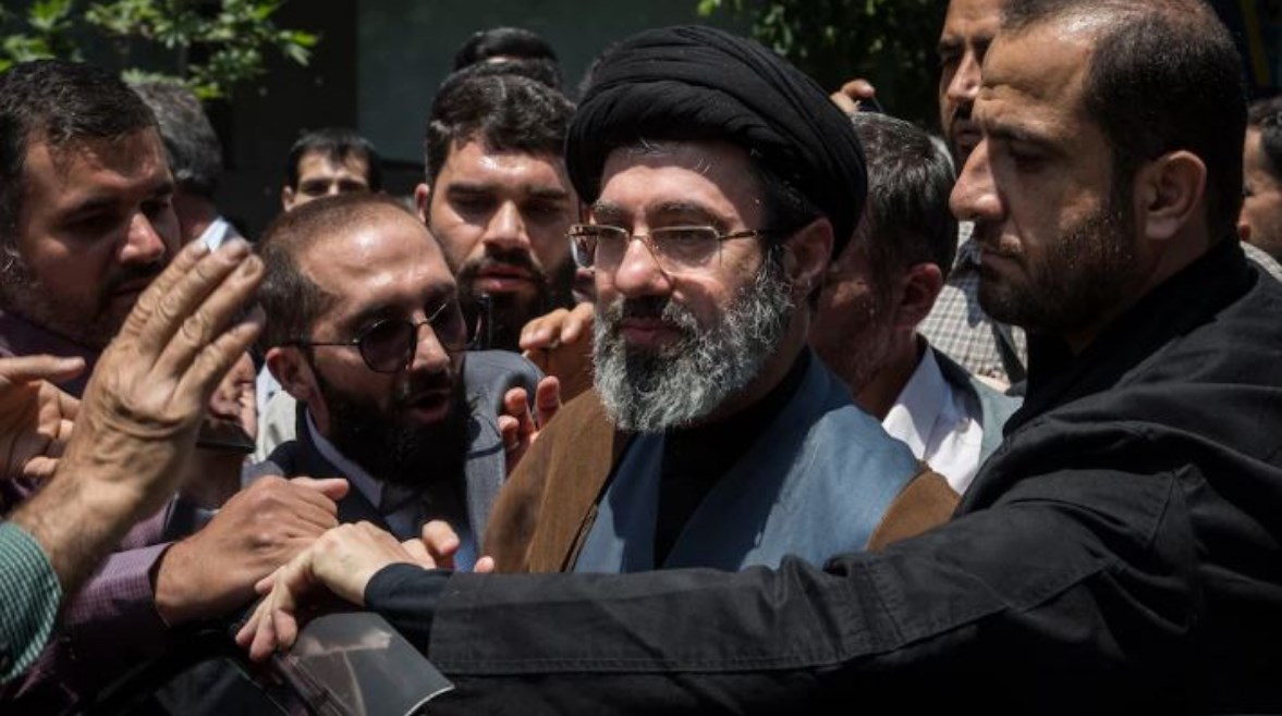 المرشد الأعلى الإيراني مجتبى خامنئي