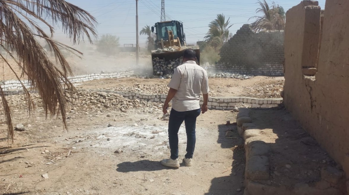 تنفيذ حملة إزالات في قنا