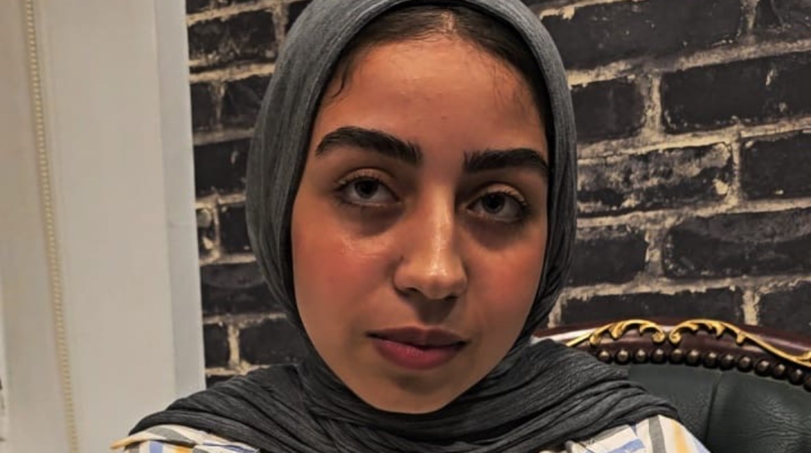الطالبة
