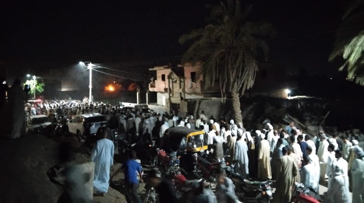 صوره من الجنازة 