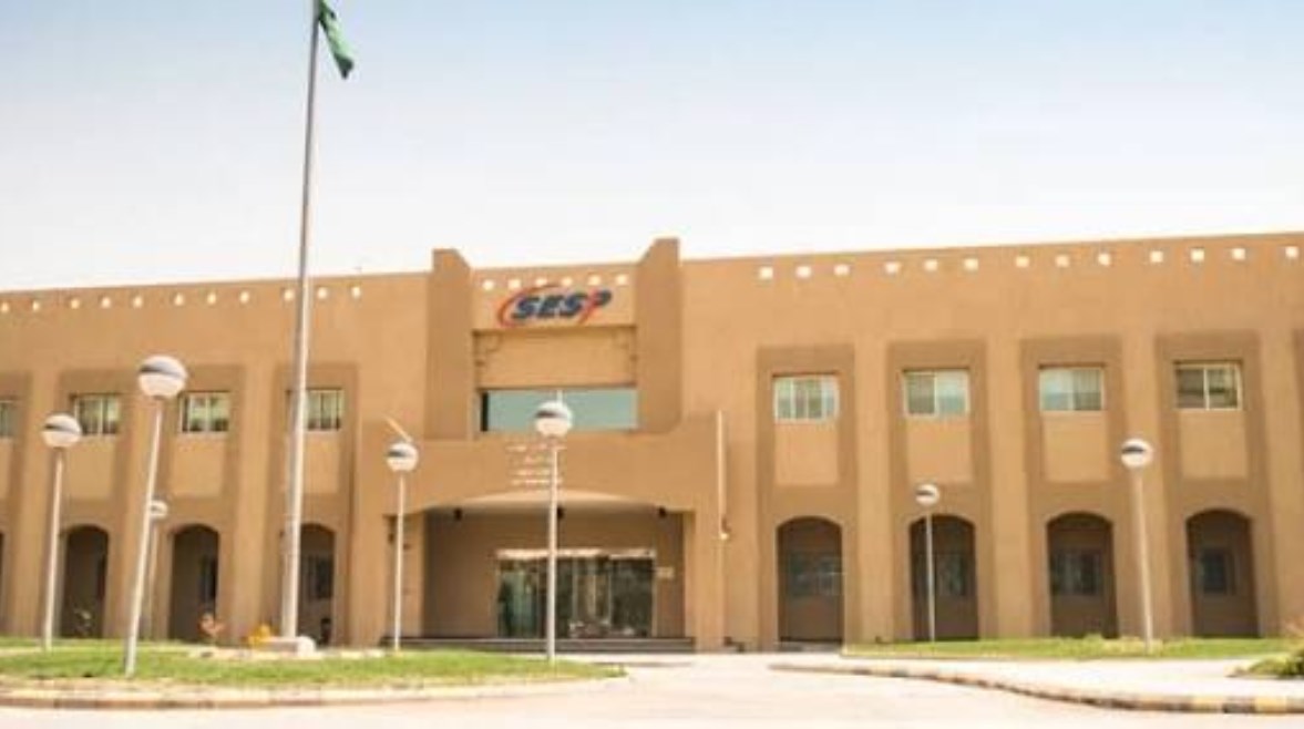 تدريب معهد الكهرباء منتهي بالتوظيف في الخزف السعودي 2026
