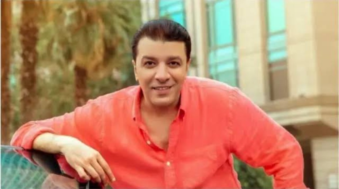 الفنان مصطفى كامل 