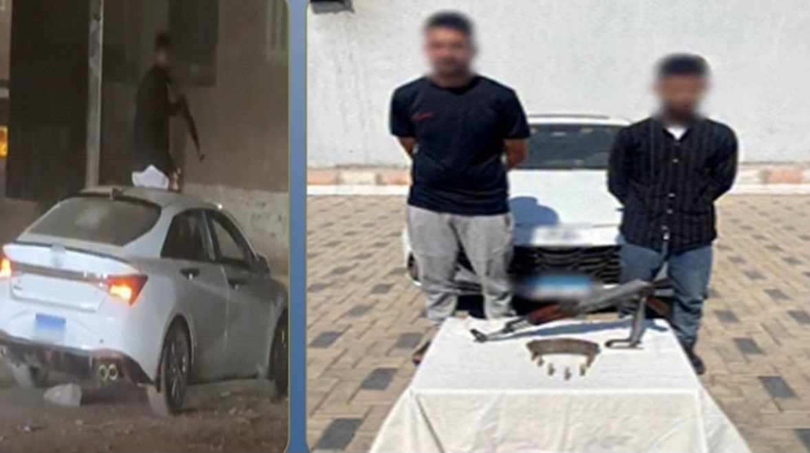 شخصين ظهرا في فيديو بسلاح ناري من سقف سيارة بالمنوفية