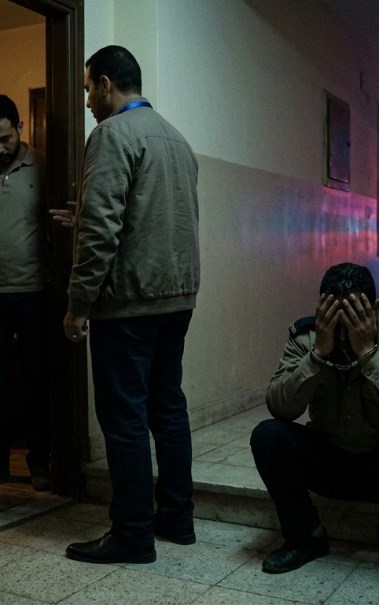 صورة تعبيرية عن الخيانة الزوجية