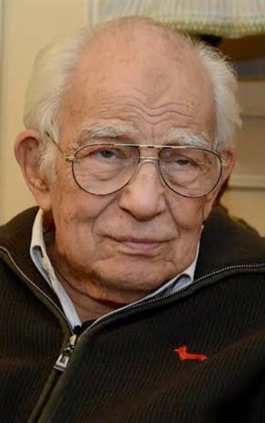 الفنان رشوان توفيق