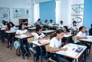  طلاب المدارس الدولية