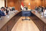 خلال اجتماع وزير العمل