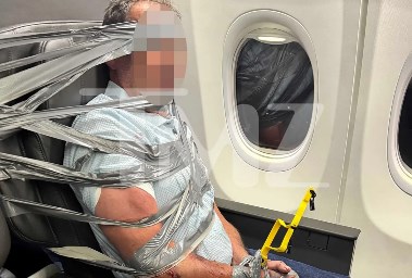 الرجل المثبت بالشريط اللاصق
