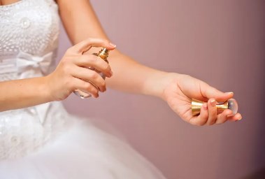 حفل زفاف خالي من العطور- تعبيرية