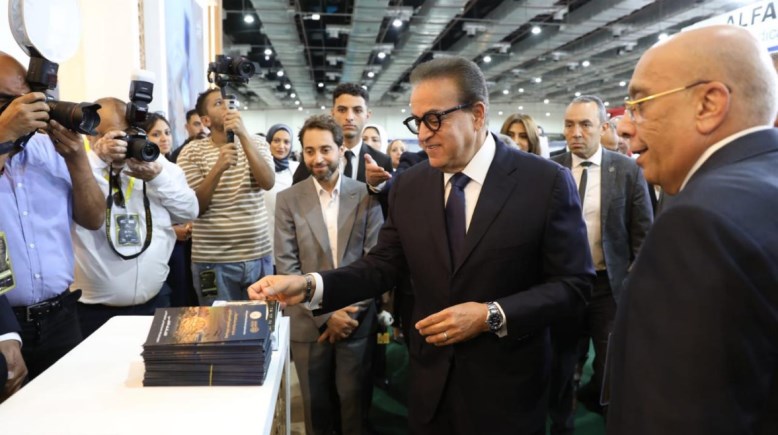 الدكتور خالد عبدالغفار وزير الصحة والسكان