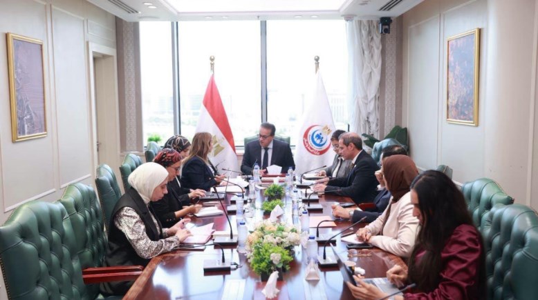  الدكتور خالد عبدالغفار وزير الصحة