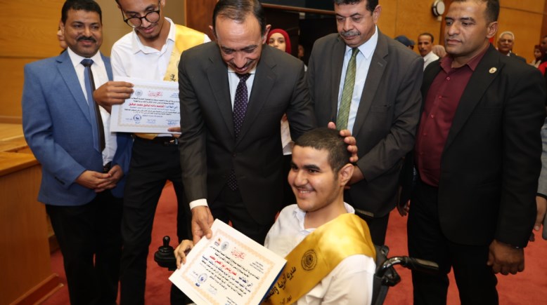 جانب من الحدث 