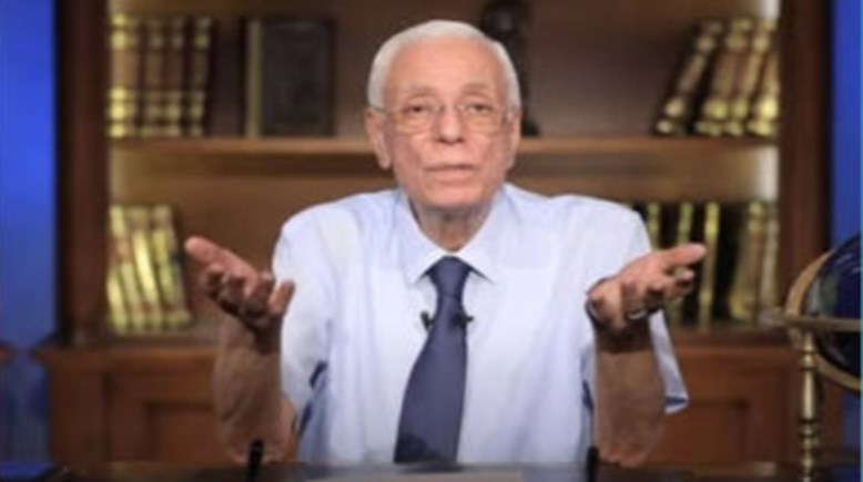 حسام موافي أستاذ طب الحالات الحرجة بكلية طب قصر العيني