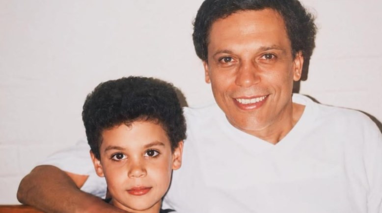 محمد عادل إمام مع والده
