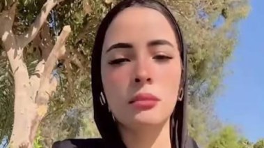دينا عزت 