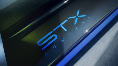 أوبل STX