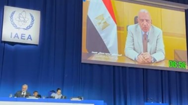 وزير الكهرباء والطاقة المتجددة، الدكتور محمود عصمت