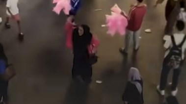 أم سودانية فقدت طفلها 