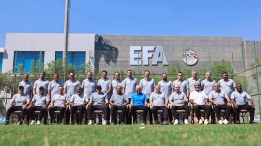 احتفاء المدربين بحسام حسن