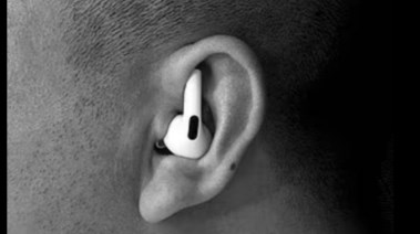 قلب سماعات الإيربودز