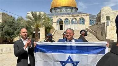1271 مستوطن إسرايئلي يقتحمون المسجد يتقدمهم بن غفير وكاتس