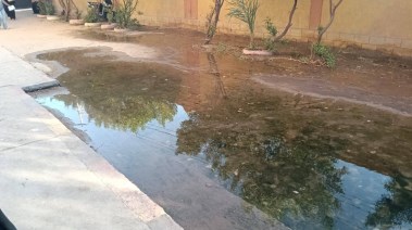 تجمعات المياه داخل المدرسة 