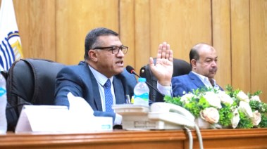 محافظ قنا 