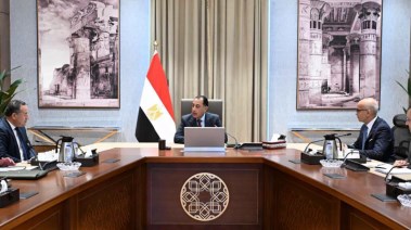 خلال اجتماع رئيس الوزراء
