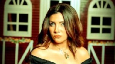 الإعلامية سالي رشاد 