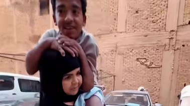والدة أم سيد 